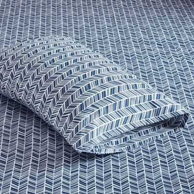 Madison Park Essentials Chevron Printed Microfiber Sheet Set in Navy, Twin MPE20-467