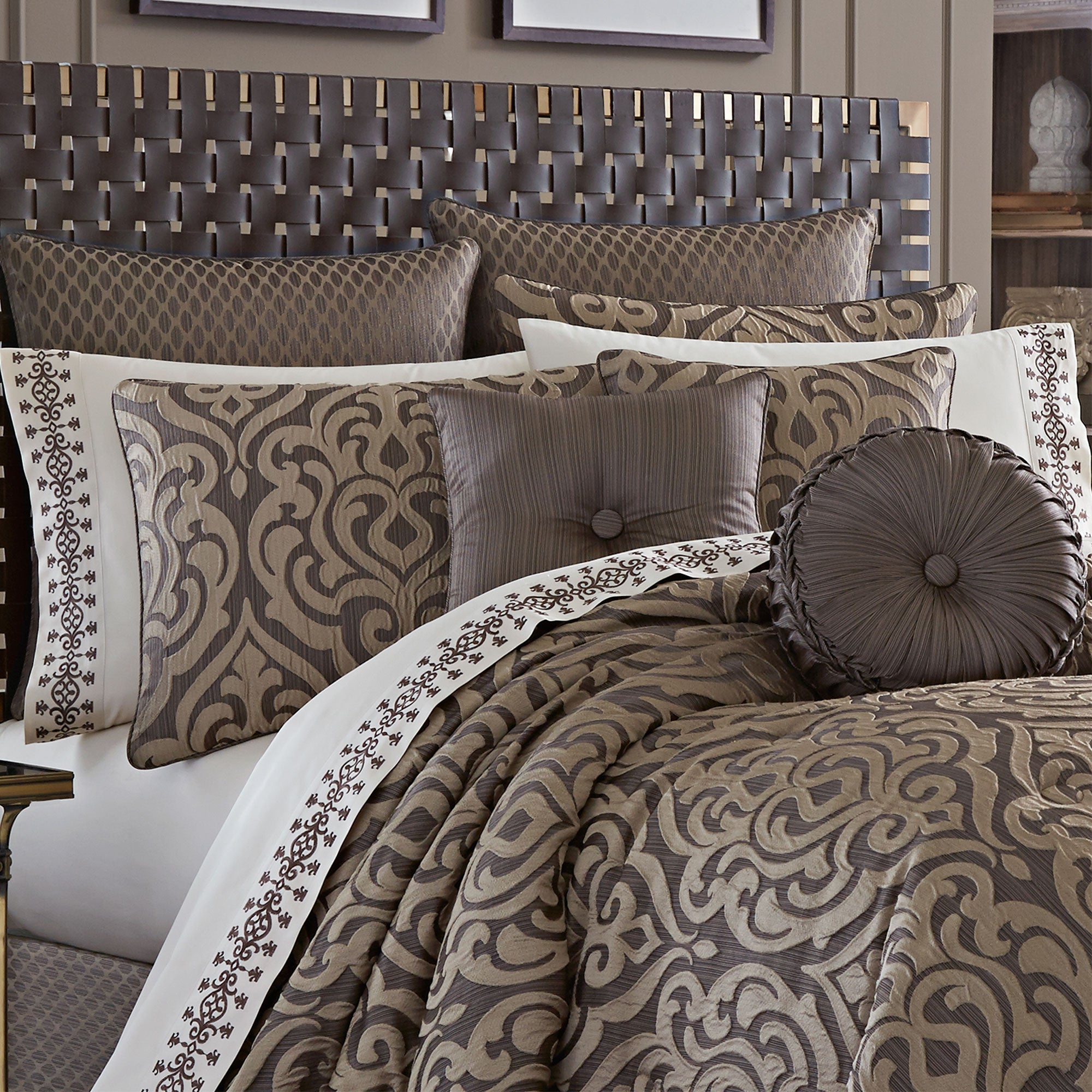 astoria-mink-pillows