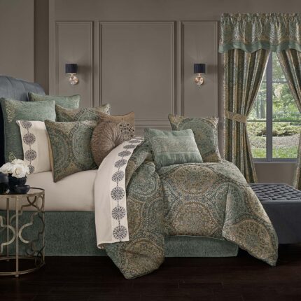 Dorset 4 Piece Comforter Set by J.Queen New York