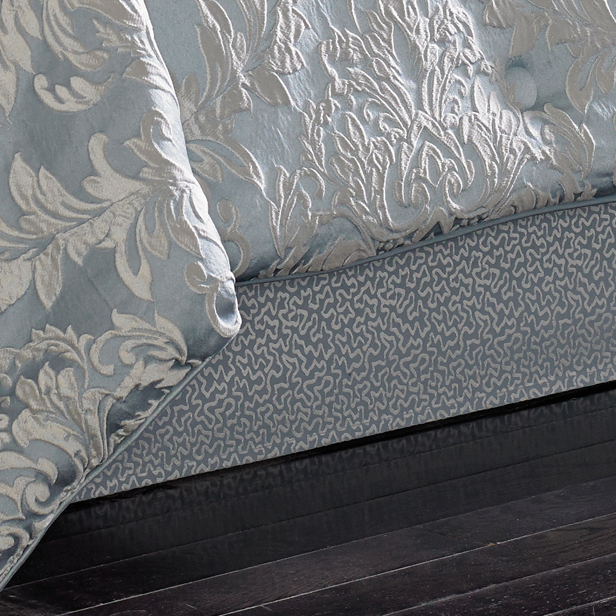 faith-comforter-set-detail