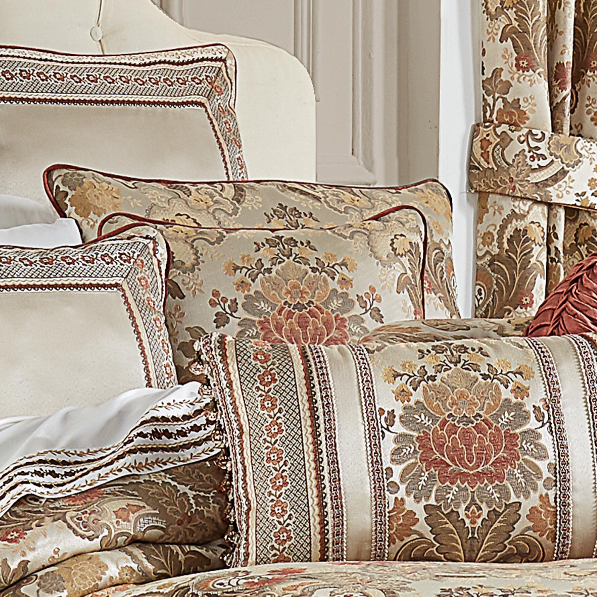 juliette-18-square-embellished-decorative-throw-pillow-3