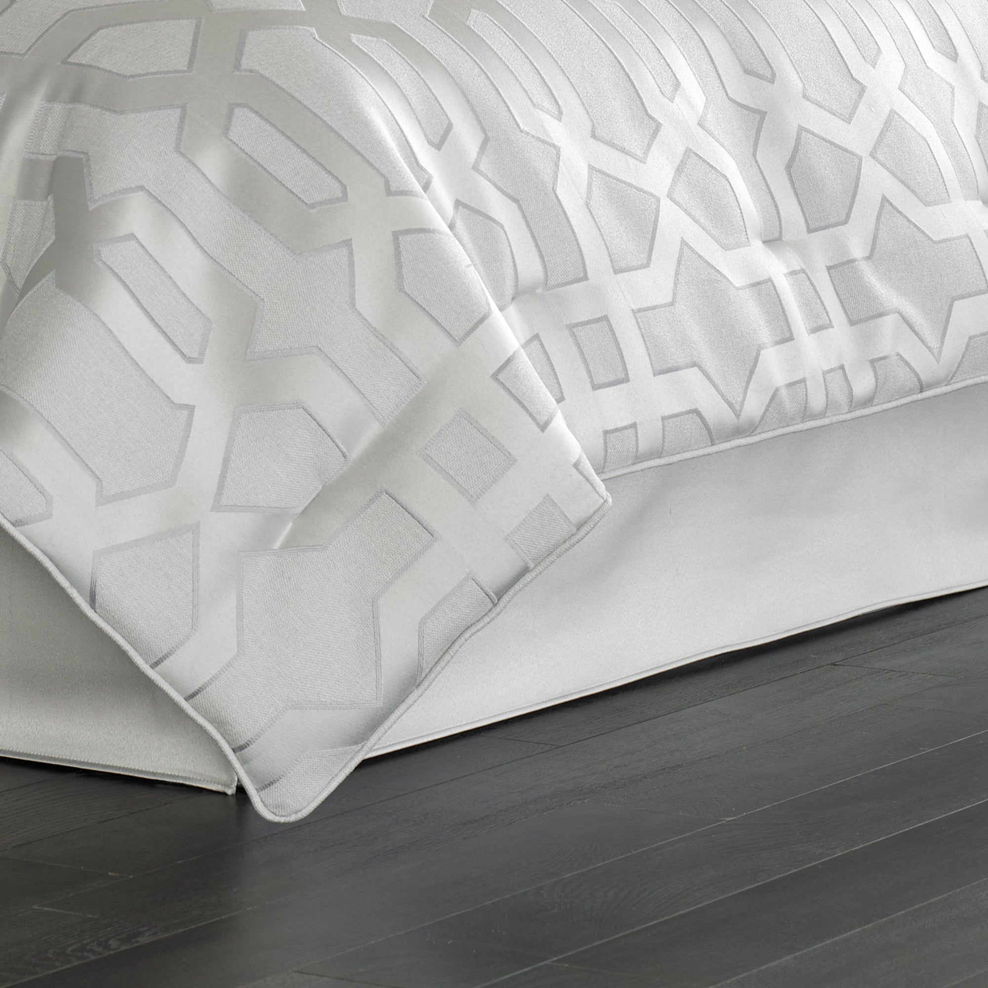 kennedy-sterling-queen-4-piece-comforter-set-2048148qcs1_1
