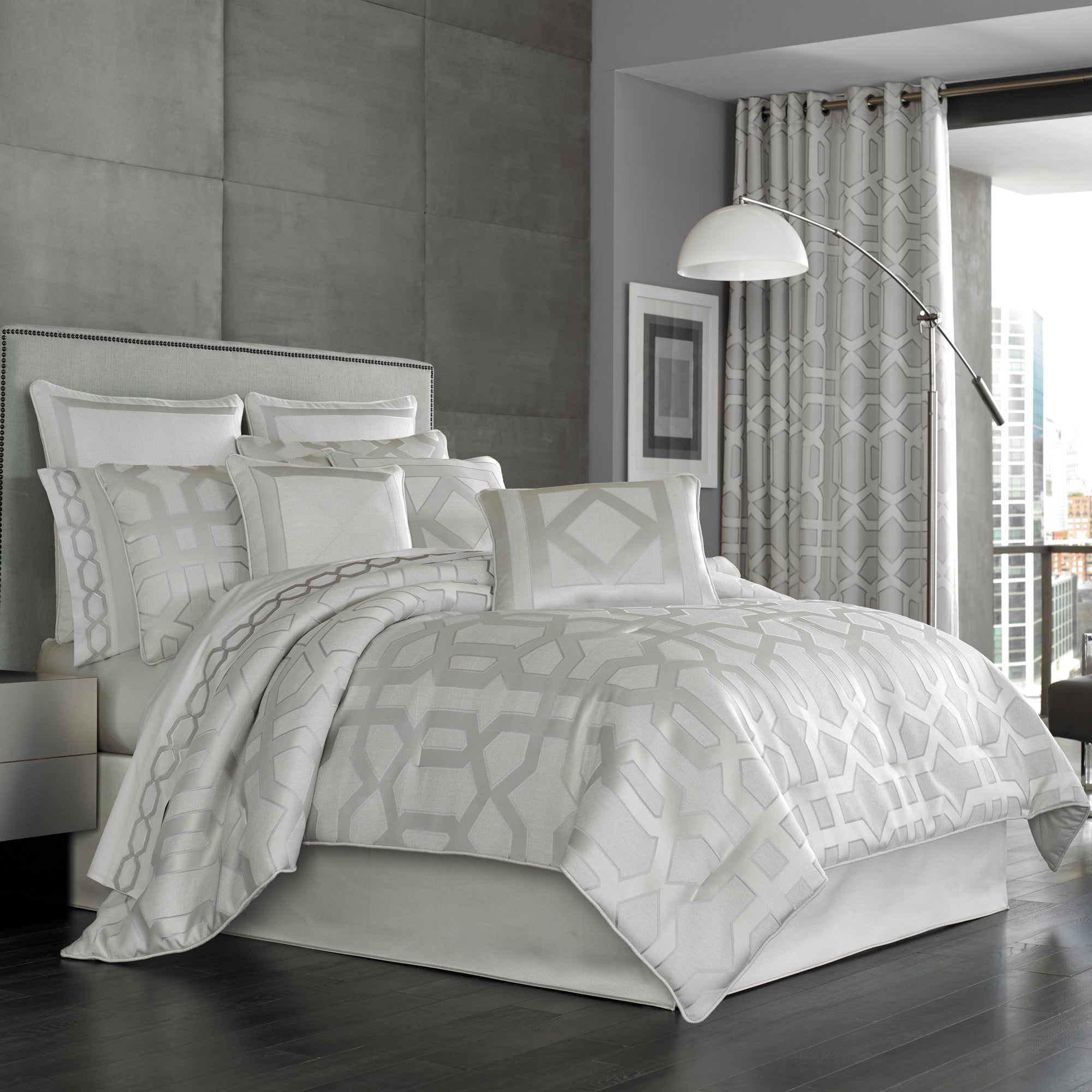 kennedy-sterling-queen-4-piece-comforter-set-2048148qcs_1