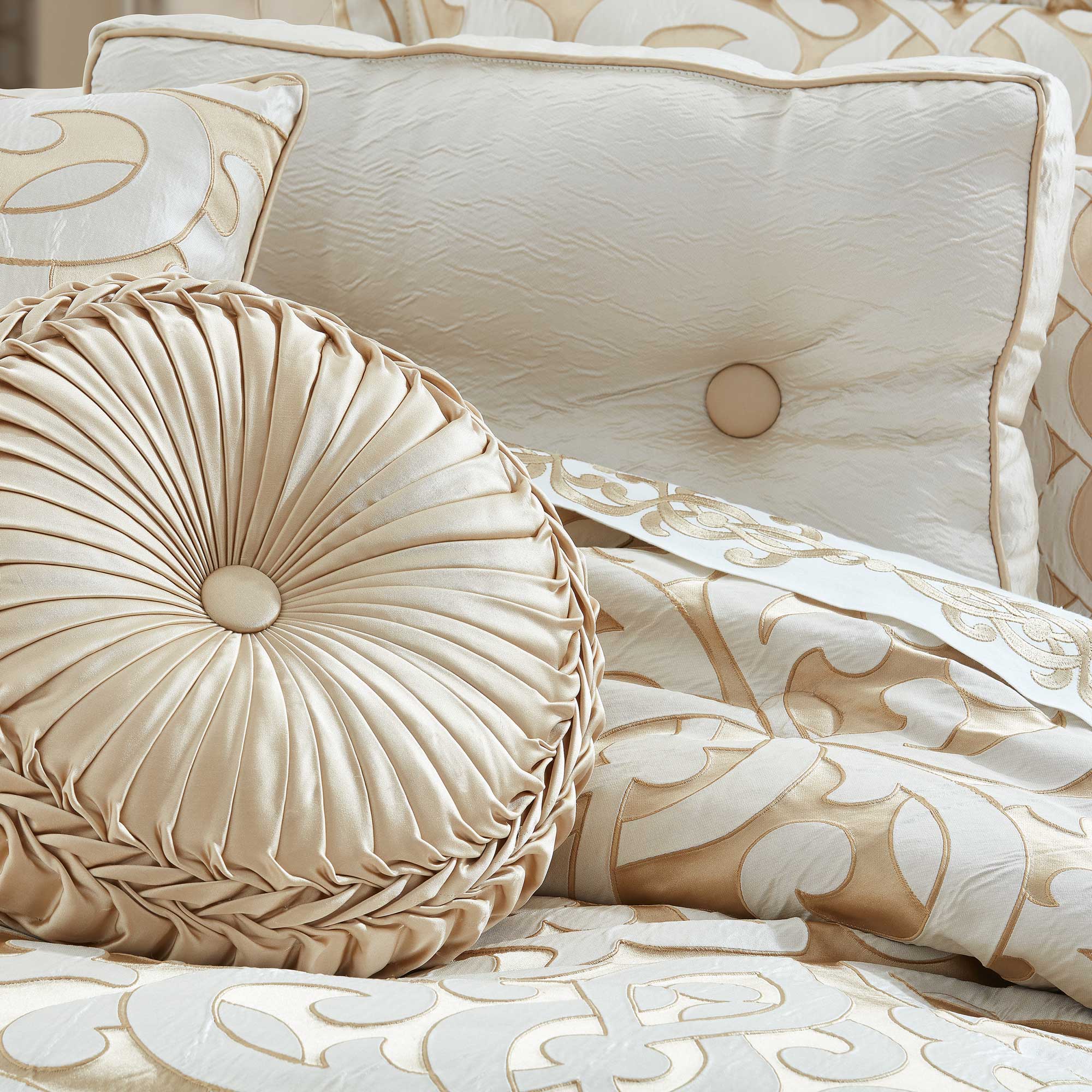 la-boheme-boudoir-decorative-throw-pillow-ivory-2