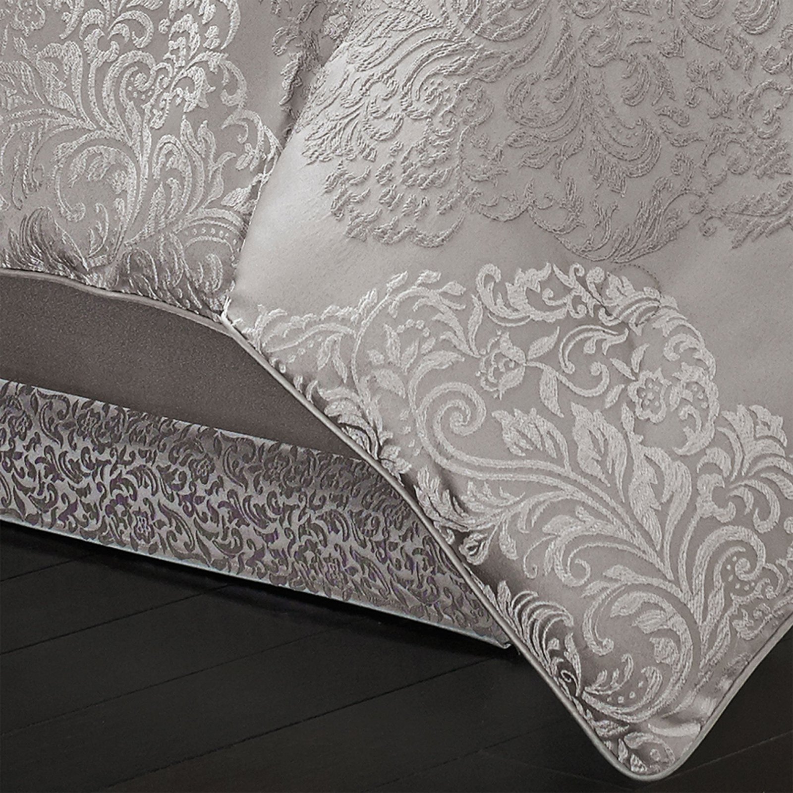 la-scala-silver-bedskirt