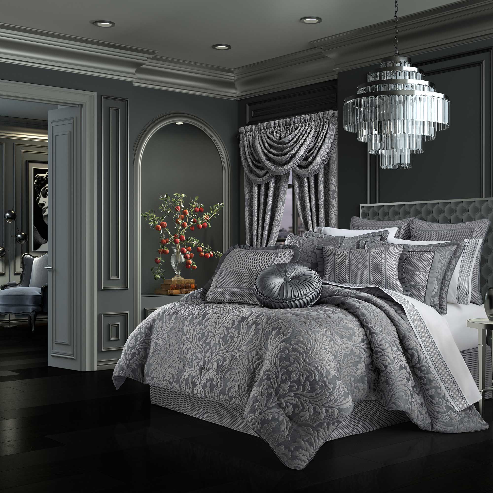 leonardo-queen-4-piece-comforter-set-charcoal_cbea20a7-377d-48d8-9d4f-b96e9da697be