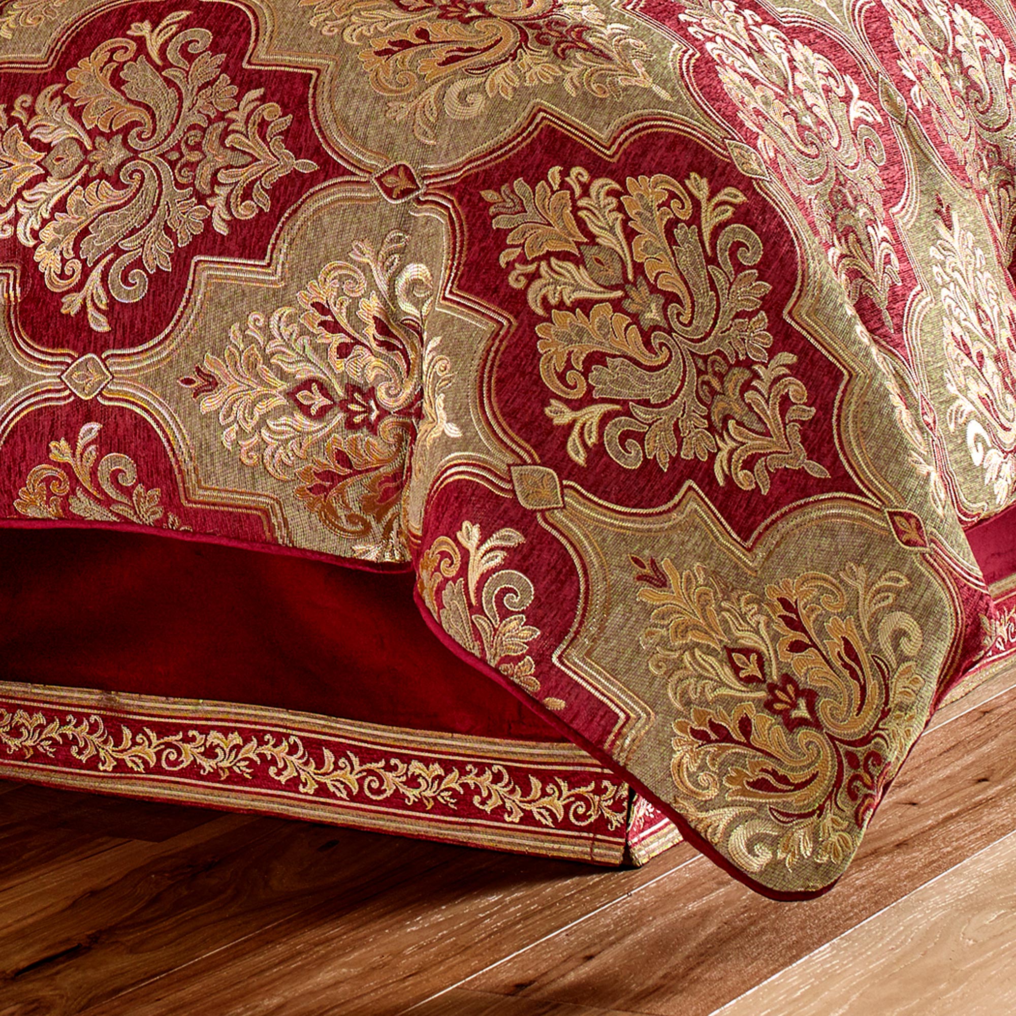 maribella-crimson-comfort-set-1_c7b2786a-51a1-41ad-a9a7-86fcb4377f96