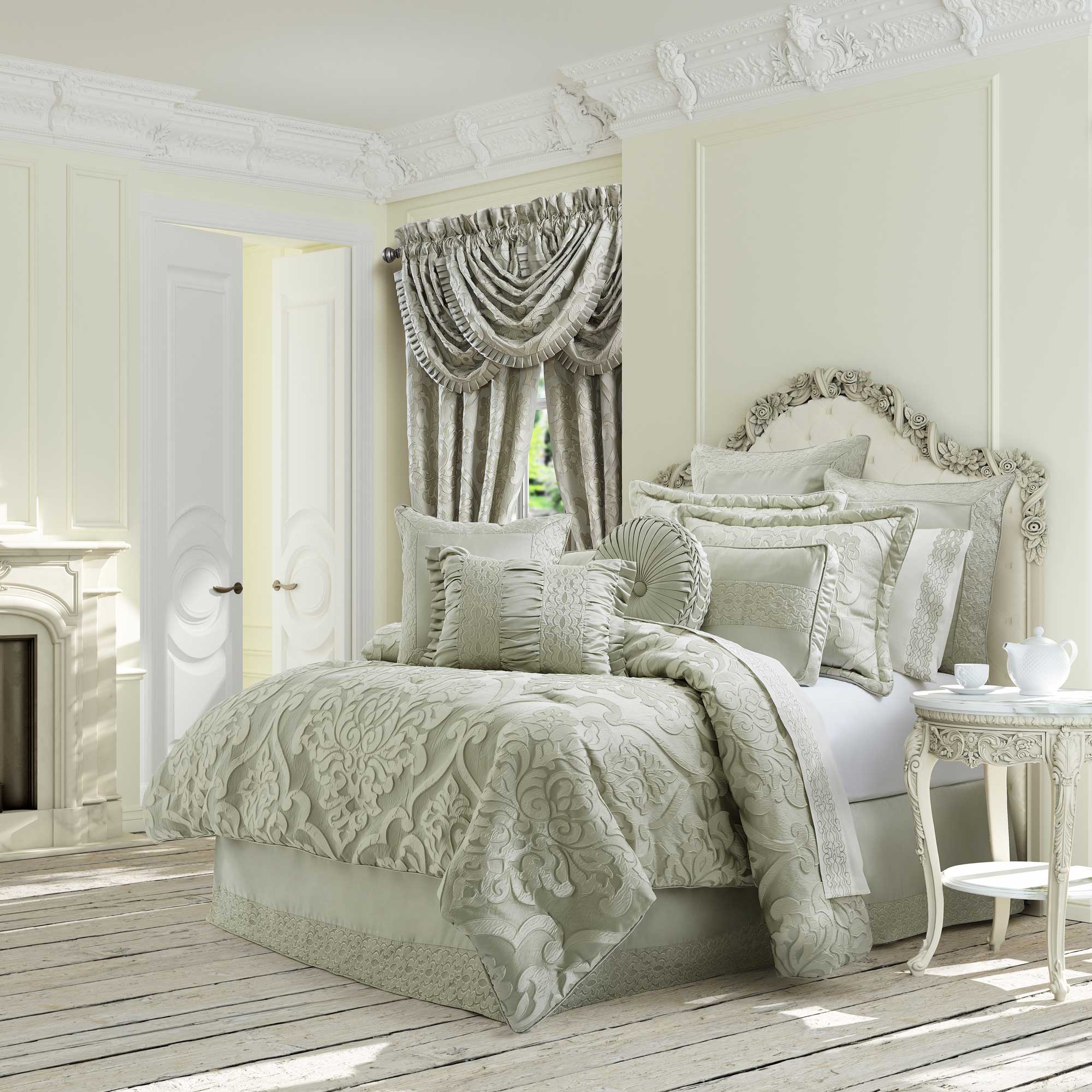 surano-queen-4-piece-comforter-set-celadon-green