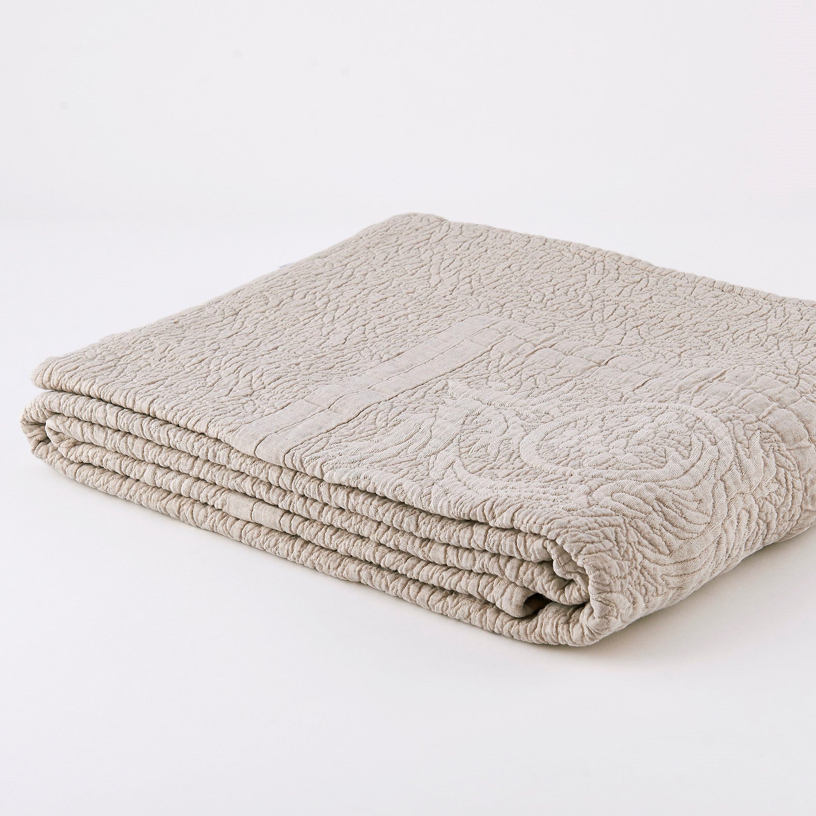 158531___Palmer_Coverlet_Shams_1