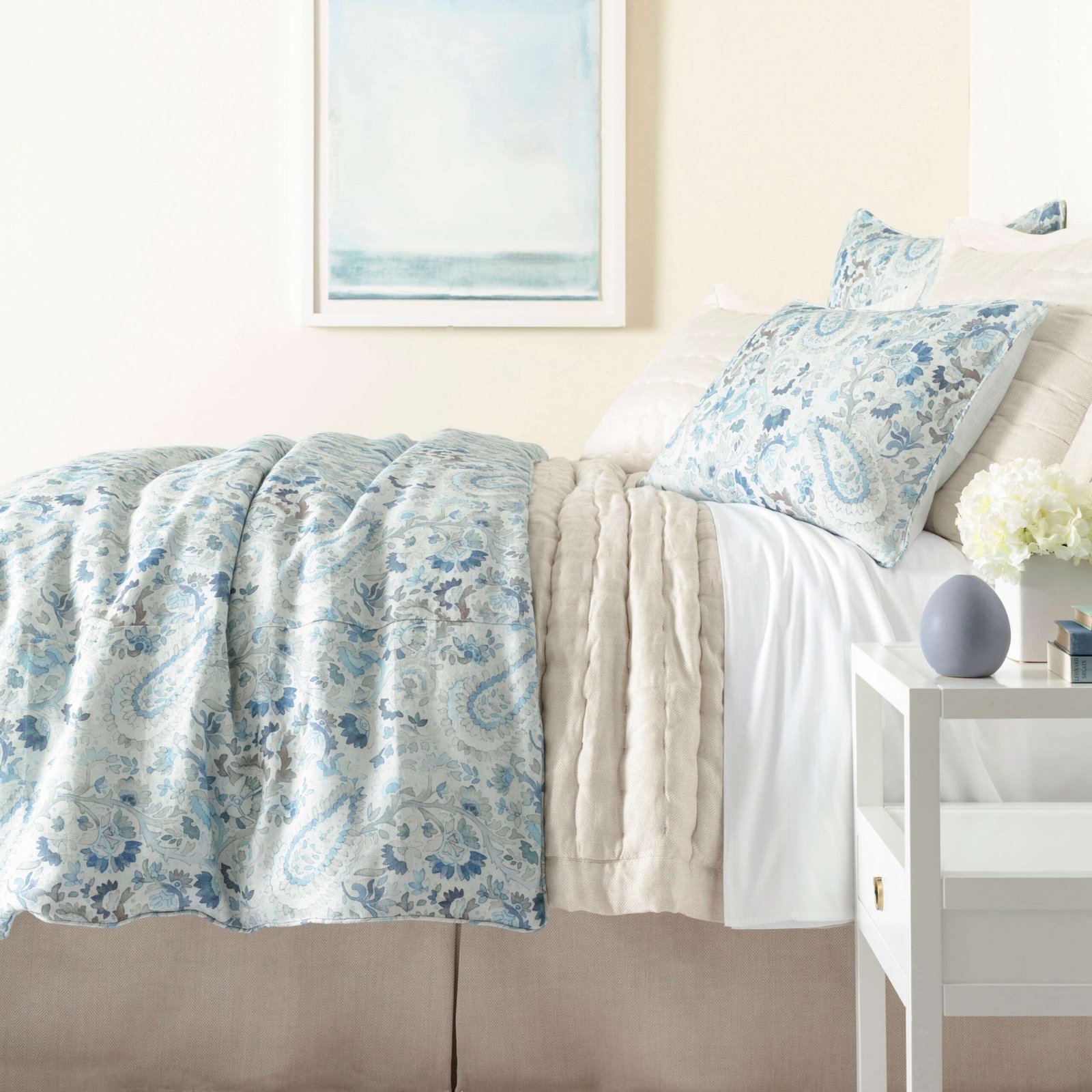 BlueInesEuroSham_PC1517_beauty_2