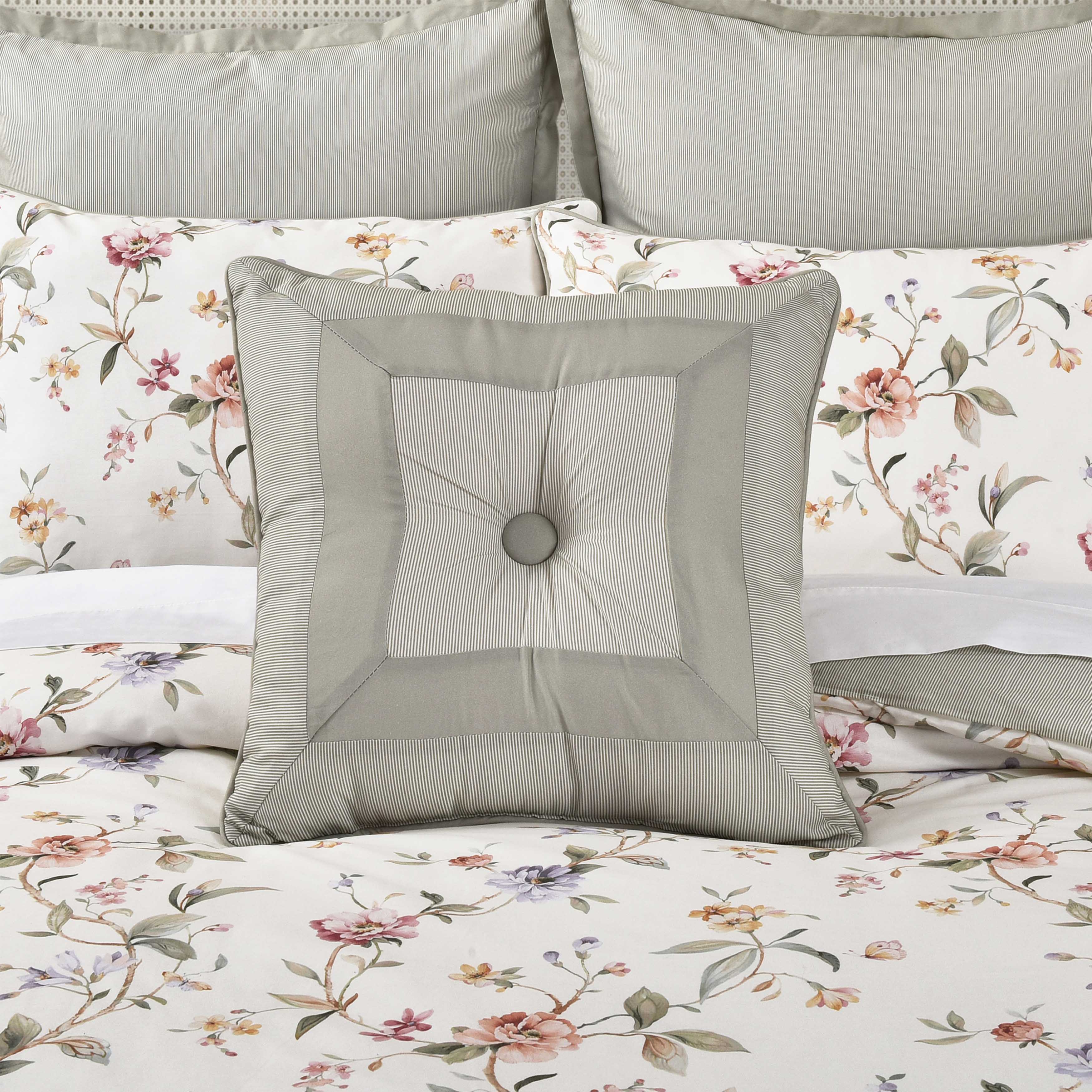ClariceGreenSquareDecorativeThrowPillow18x18_faf56eb5-f217-402c-bf8b-d7208b36567f