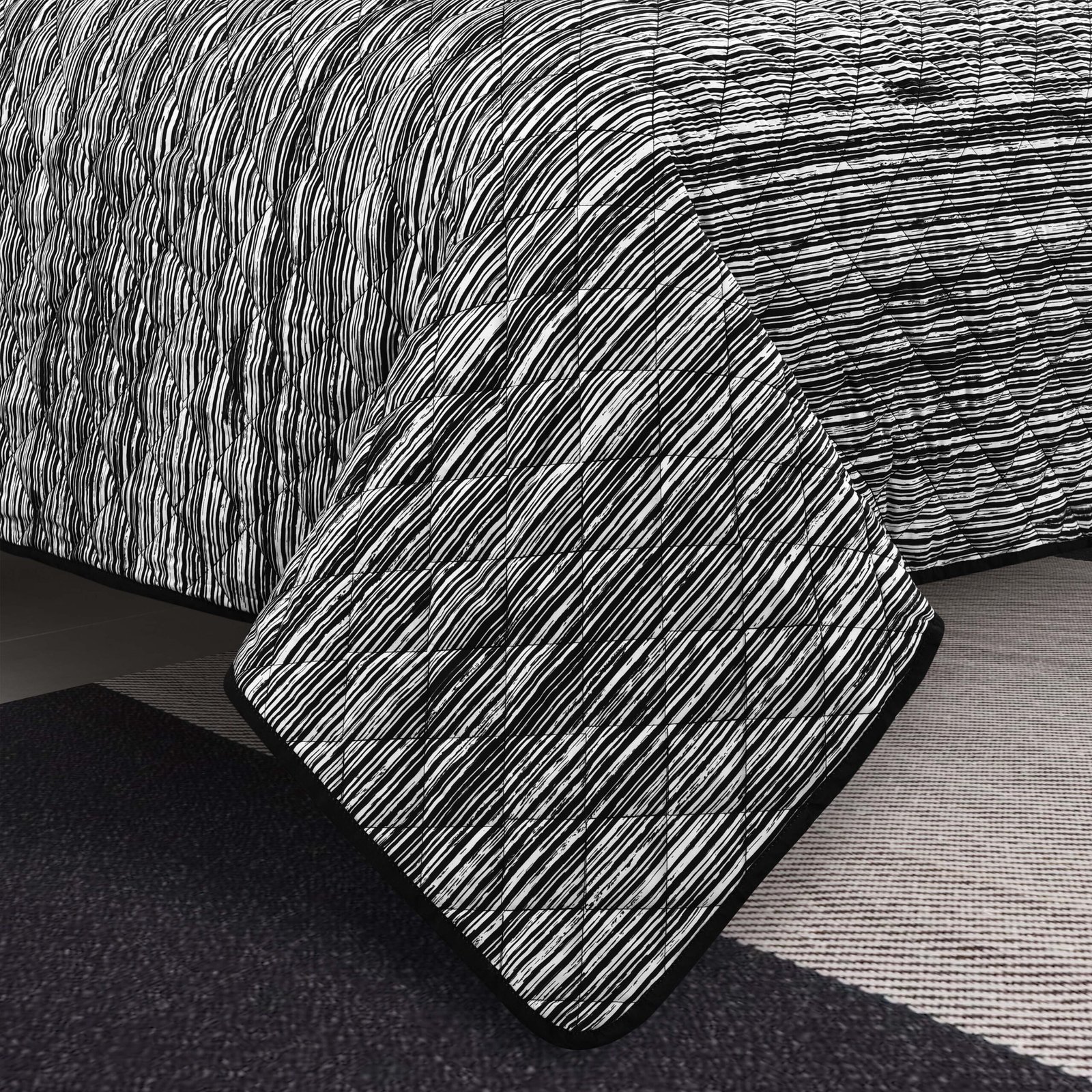 DaltonBlack3QuiltSet-4
