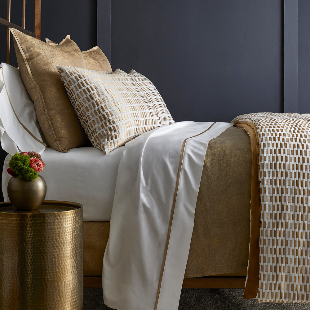 Ingot_Lifestyle_Gold_1_500x500_crop_center_2x_4fa21dc8-aa86-4de9-bc58-781e094c6f00