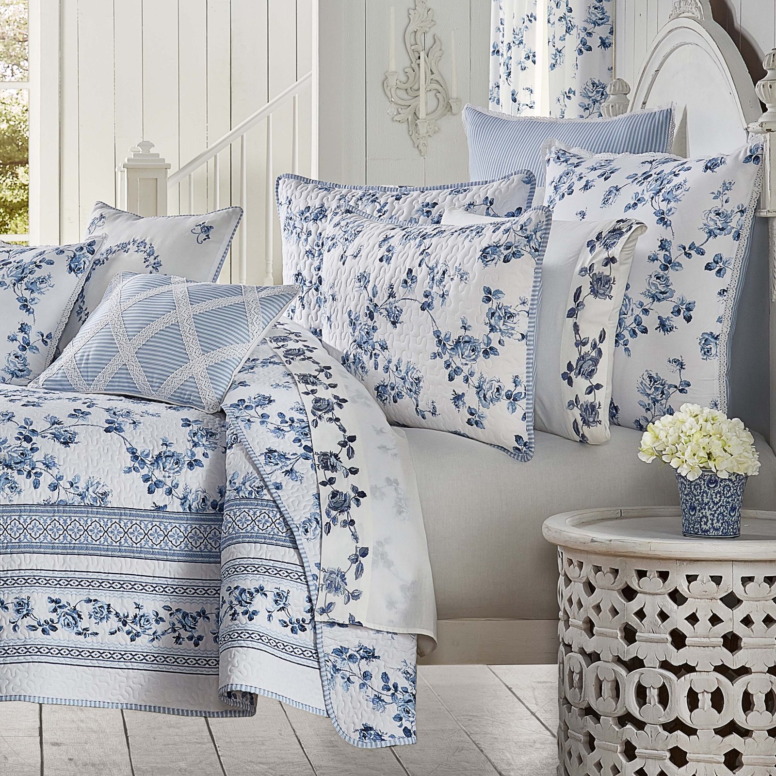 RialtoFrenchBlue3-PieceQuiltSet-1