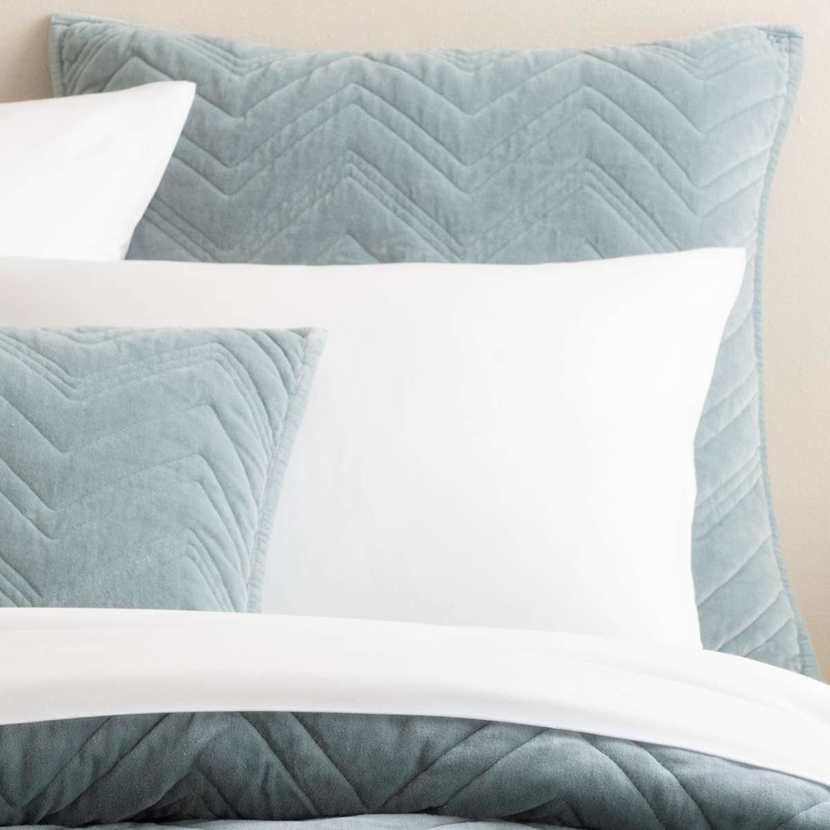 SHAMBrentwoodVelvetOceanSham_PC2554_product_list