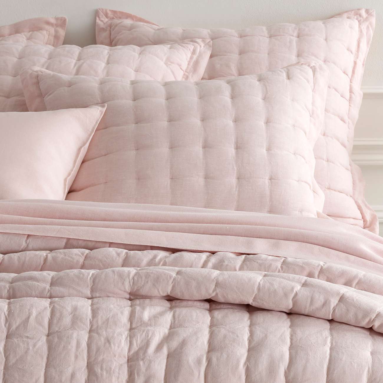 SHAMLushLinenSlipperPinkPuffSham_PC2473_product_list