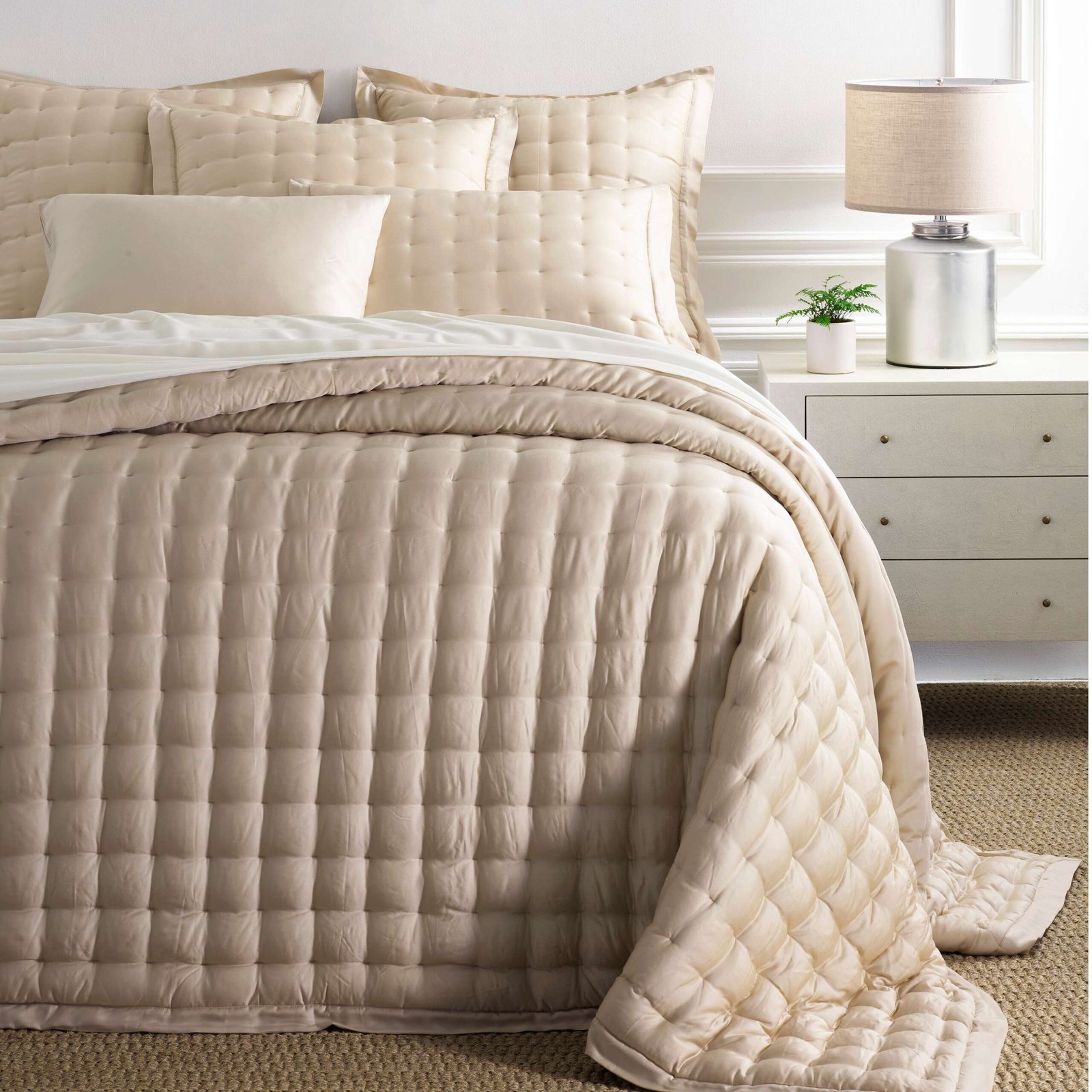 SHAMSilkenSolidSandPuffSham_PC2441_beauty_1