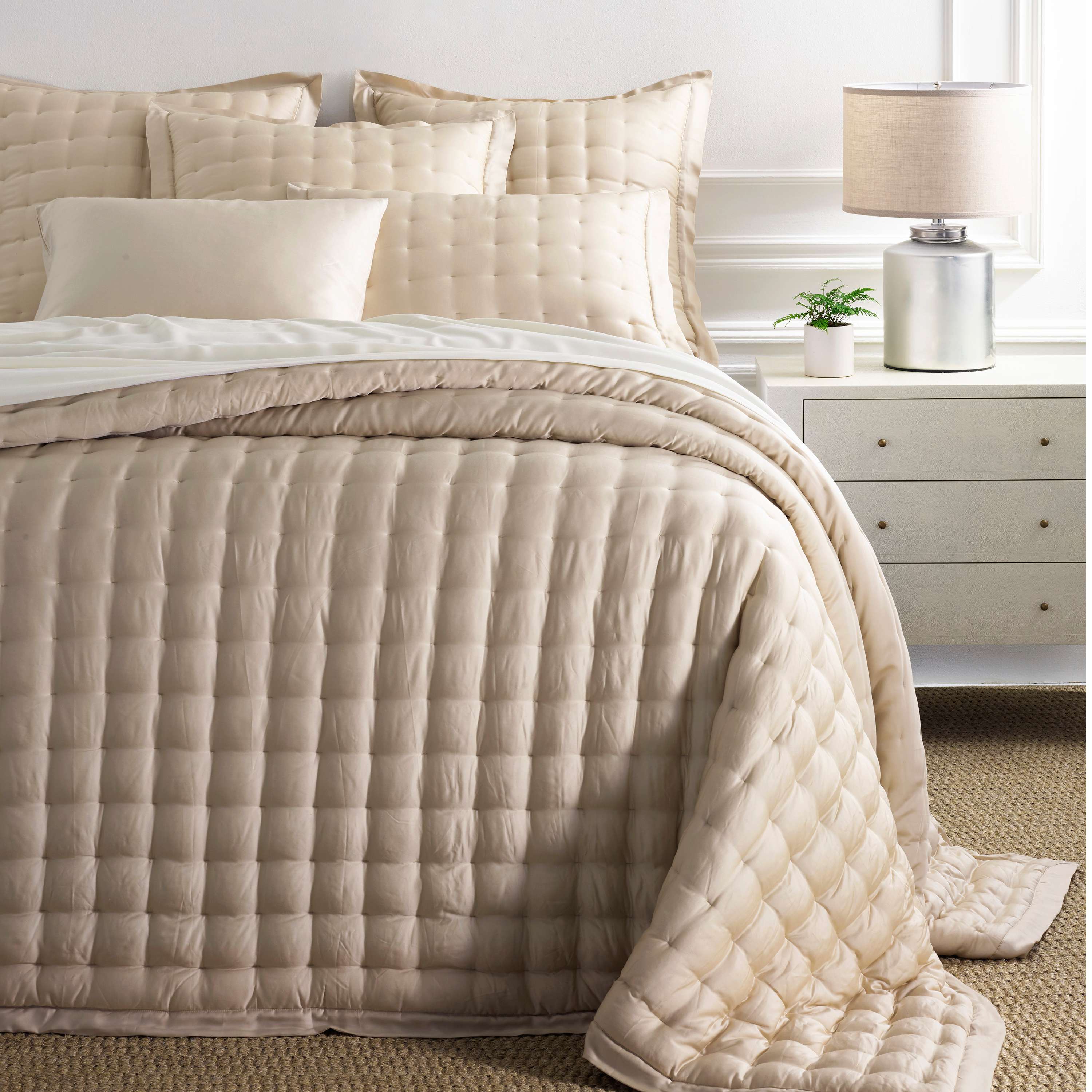SilkenSolidSandSham_PC768_beauty_3