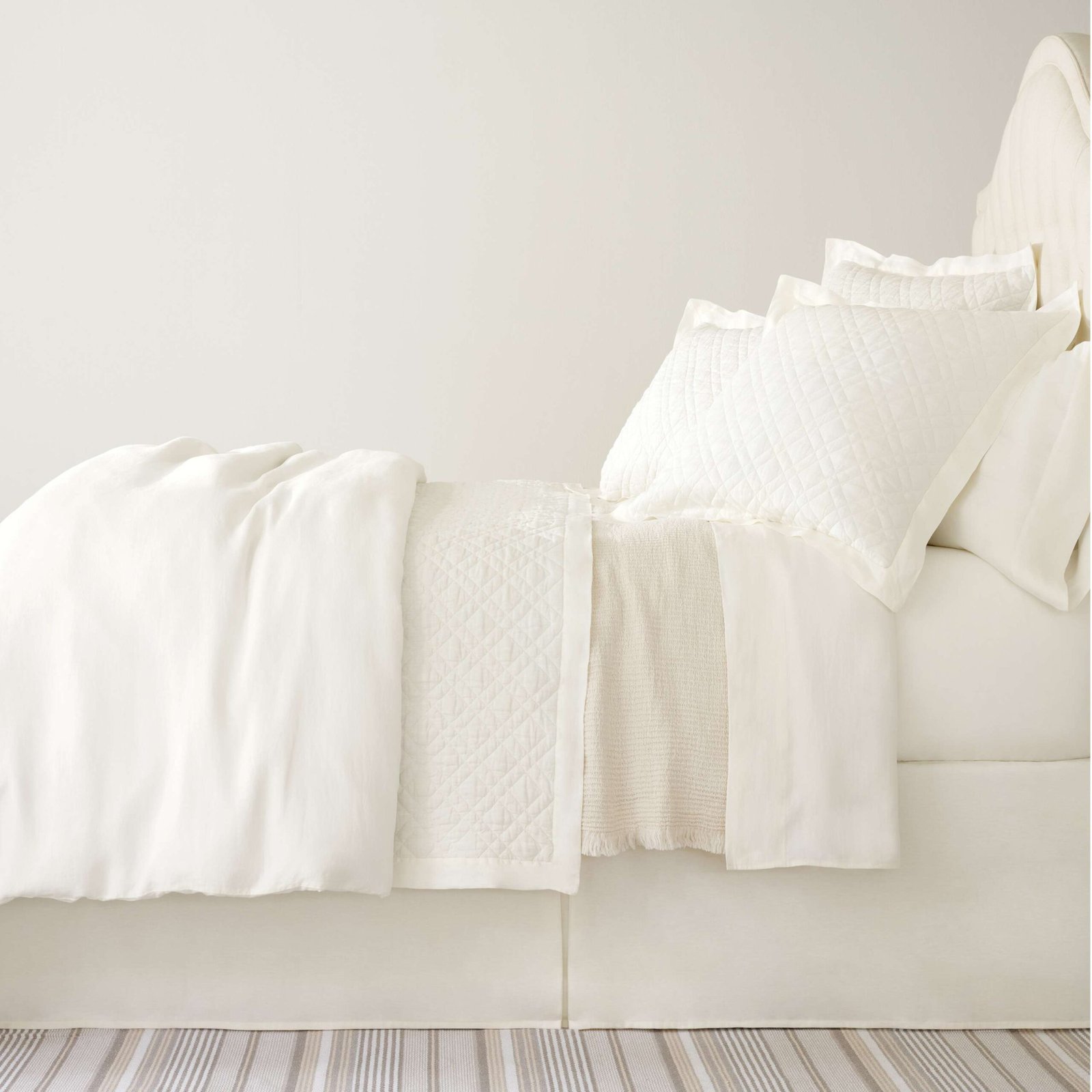 WashedLinenIvorySham_PC1638_beauty_6