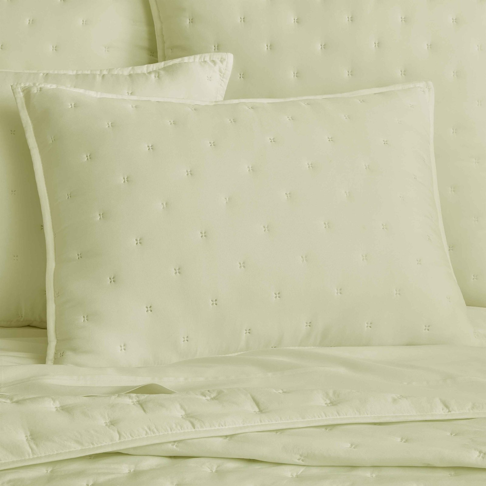 VesperGreen3-PieceQuiltSet-2_a6ad9203-9b05-4098-92cd-549a9ae7cdfc