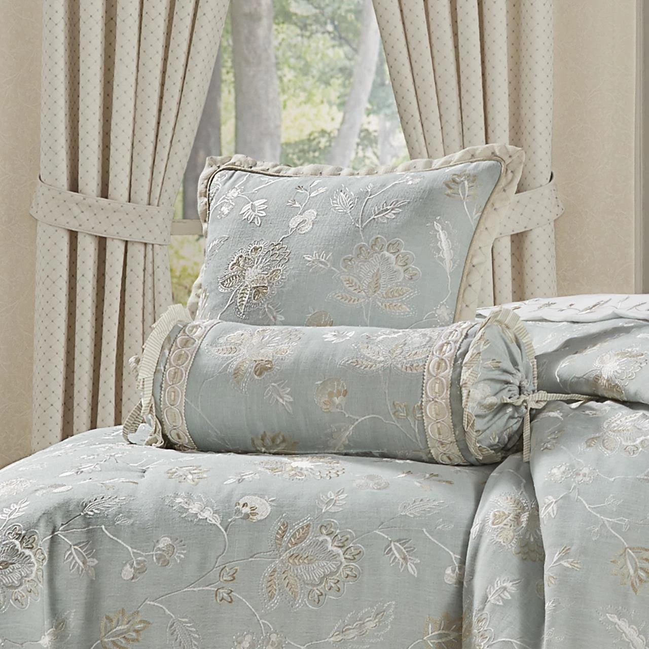 Garden-View-Spa-Neck-Roll-Pillow-193842108710_image2__12689